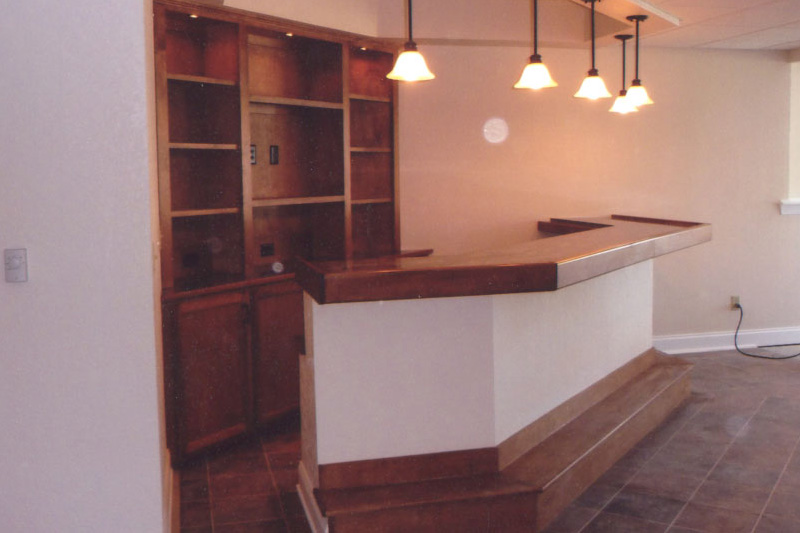 Basement wet bar rennovation